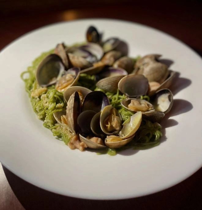 Fresh clams fine dining plated dish